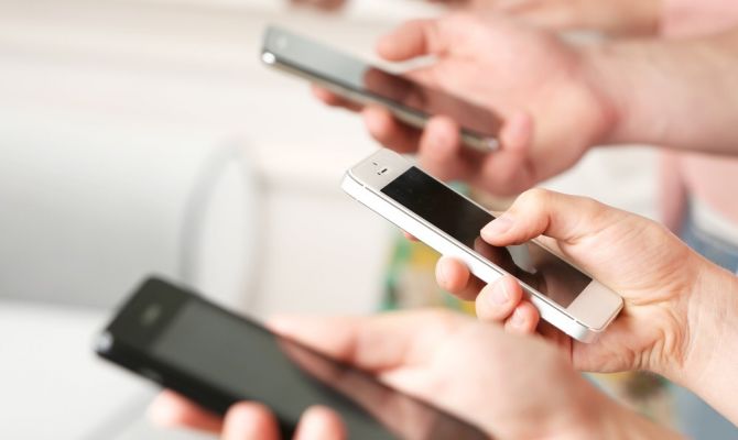 По всей России подорожала сотовая связь 