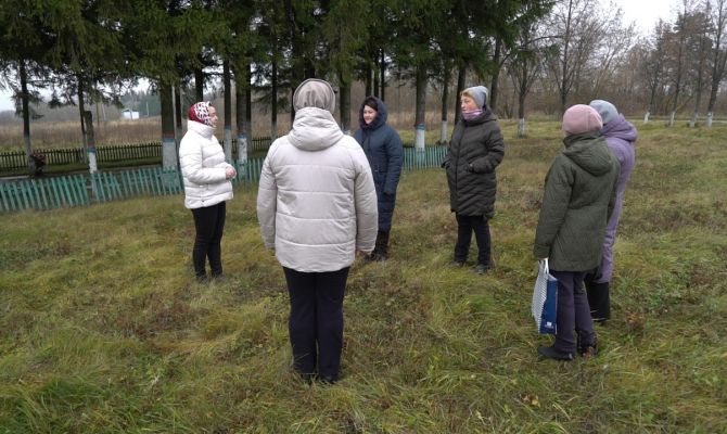 В Каменском районе руководитель ТОС добилась установки детской и спортивной площадки