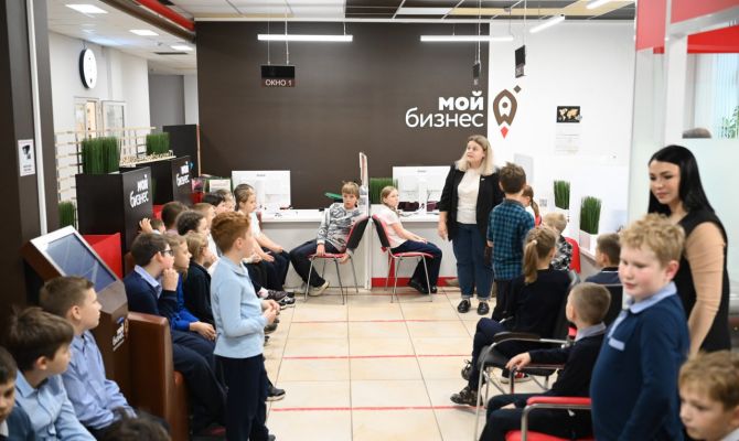 Школьники Тульской области познакомились с миром предпринимательства