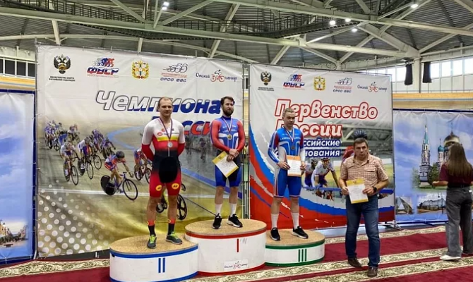 Туляк завоевал серебряную медаль Чемпионата России по велоспорту