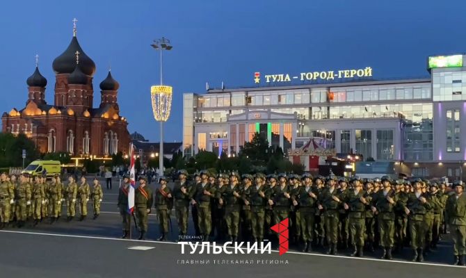 Репетиции Парада Победы 1 и 3 мая отменили в Туле