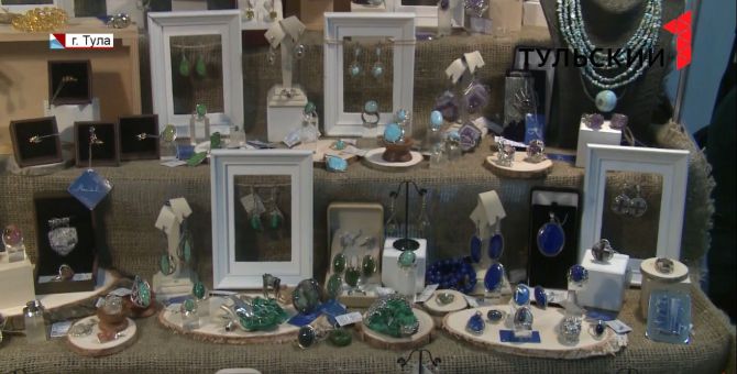 Уникальные драгоценные камни привезли в Тулу на ярмарку "Блеск самоцветов"