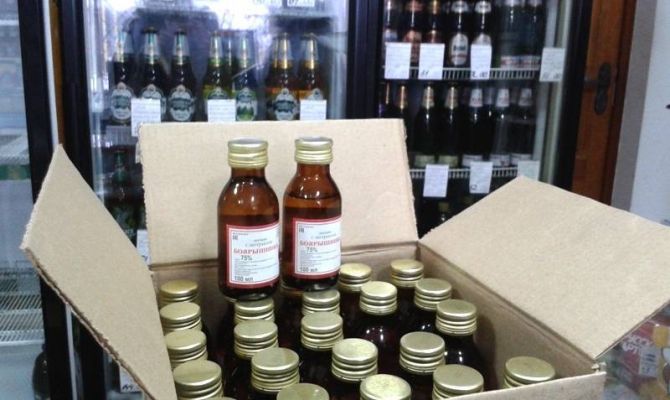 Продажу «Боярышника» не ограничили двумя флаконами в одни руки