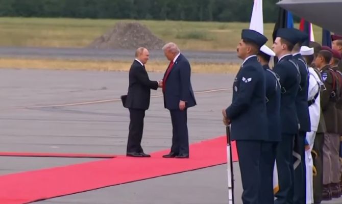 Стартовали переговоры Владимира Путина и Дональда Трампа: что известно сейчас