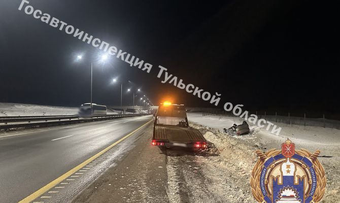 Под Тулой 75-летний водитель «Фольксвагена» съехал в кювет и опрокинулся 