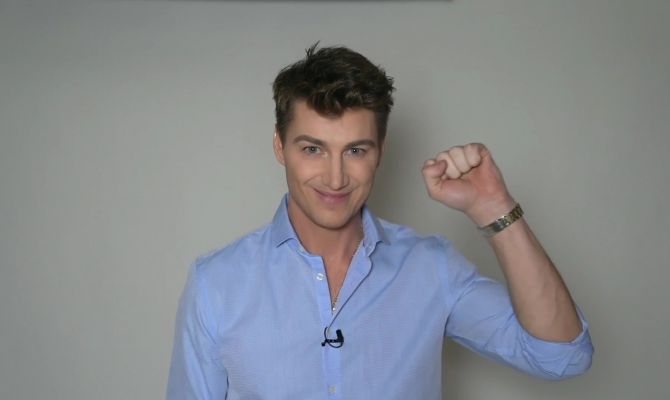 Тульский певец вернулся в свой дом в Лос-Анджелесе