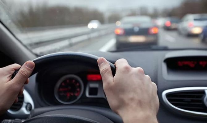 Аналитики назвали средний возраст российского автовладельца