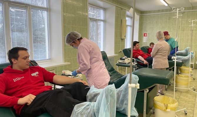Тульские студенты сдали кровь: как присоединиться к донорской акции