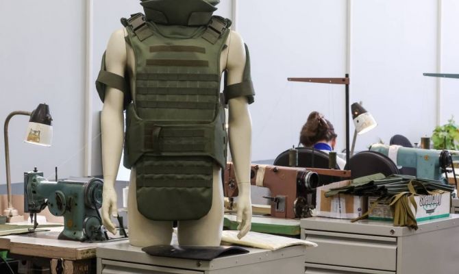 В Туле разработали бронежилет «Оберег» с увеличенной площадью защиты для саперов