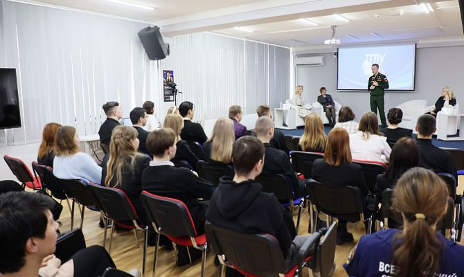 Тульский педуниверситет посетил Герой России в рамках программы «Время героев»