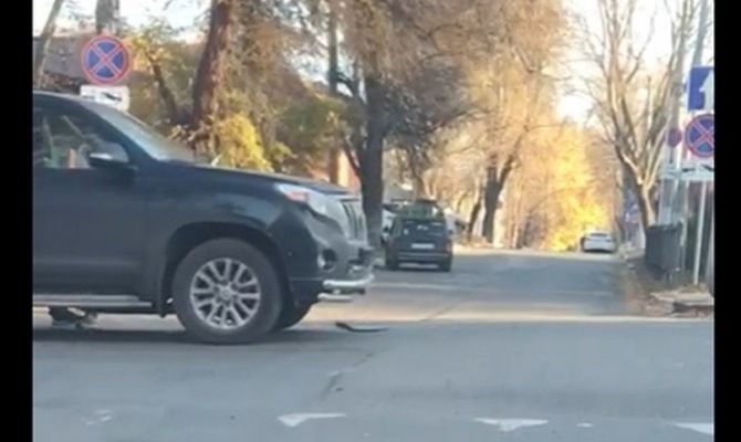 В Туле на дороге не смогли разъехаться "Тойота и ВАЗ"