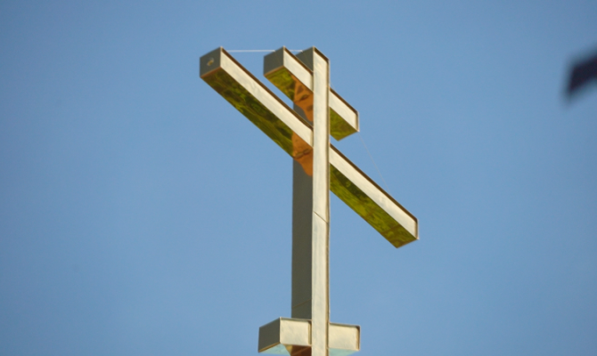 «Мечта с первого дня»: храму в Мариуполе передали икону из личной коллекции Алексея Дюмина