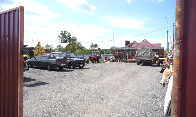 В Ясногорске в частном секторе законно сумели организовать стоянку грузовиков