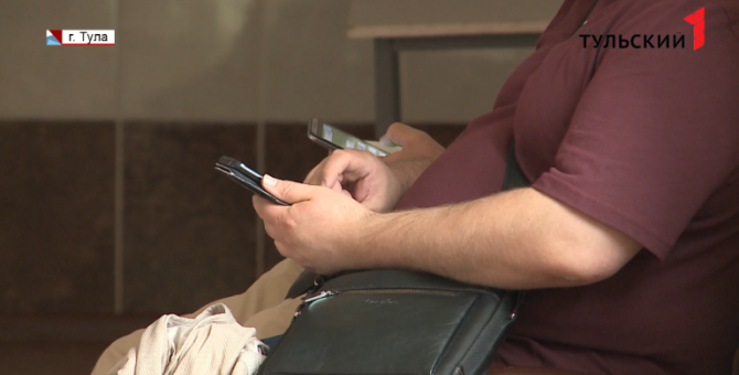 56% россиян в отпуске планируют работать