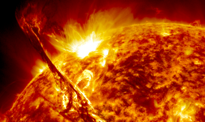 Цивилизацию может уничтожить вспышка на Солнце