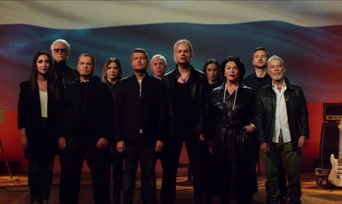 SHAMAN исполнил песню "Встанем" вместе со звездами российской эстрады