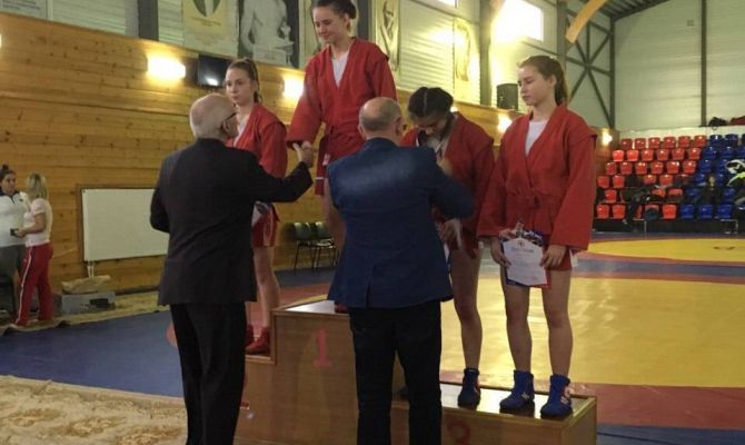 Тульская самбистка стала призером в Московской области