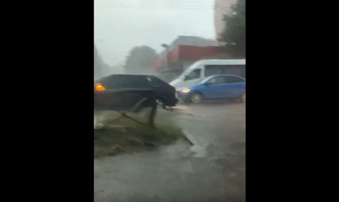 В Туле дождь затопил улицы