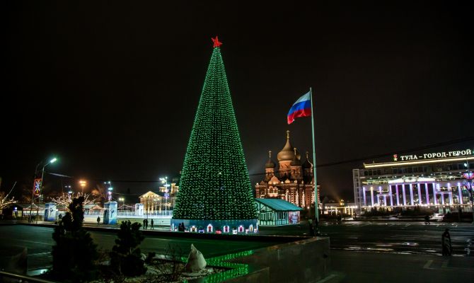 Россиянам могут сократить новогодние каникулы