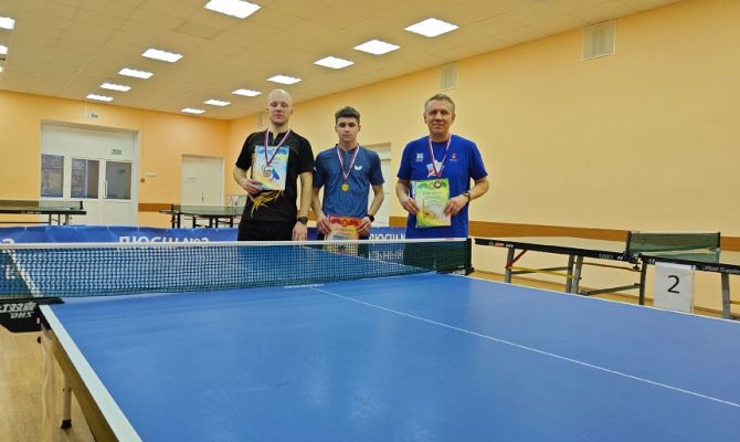 В Новомосковске состоялся мемориальный турнир по настольному теннису