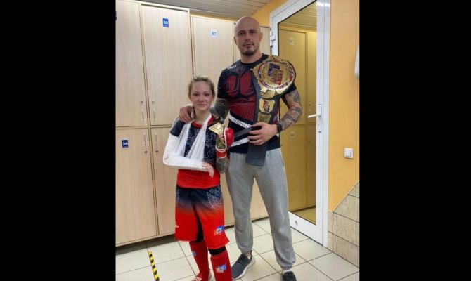 «Цена победы»: тулячка сломала руку в финальном бою турнира по ММА 