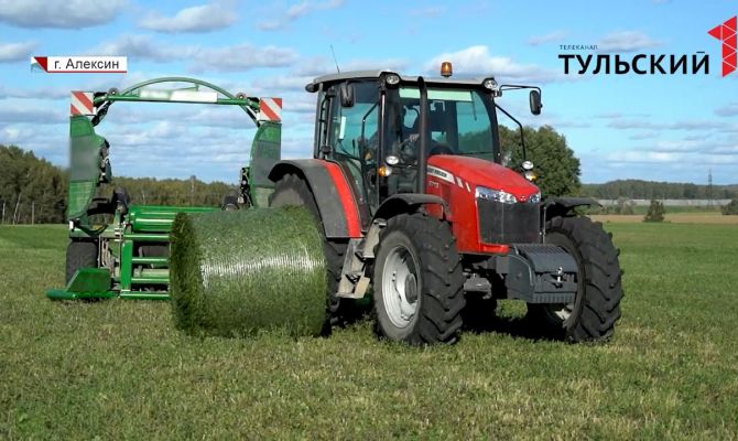 В московском цирке бегемотов кормят сеном из Тульской области