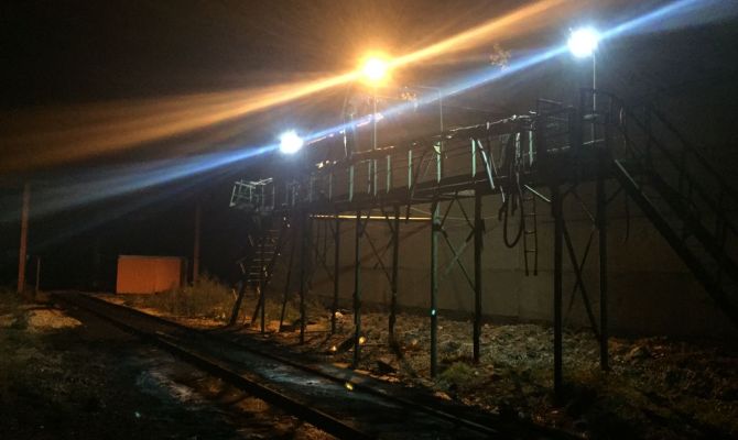 В Новомосковске рабочий химического предприятия получил тяжелую травму