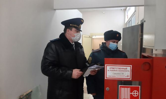 В торговых центрах в Заокском районе обнаружены нарушения пожарной безопасности