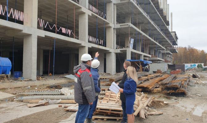 В Туле труба со стройки аквапарка чуть не упала на ребенка: прокуратура выявила нарушения