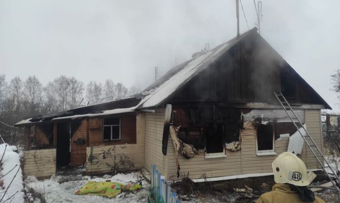 10 декабря в сгоревшем доме в Киреевском районе нашли тело 32-летней женщины