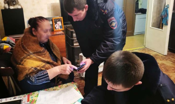 В Туле 83-летняя бабушка отдала мошенникам 225 тысяч рублей якобы за спасение "внучки-виновницы ДТП"