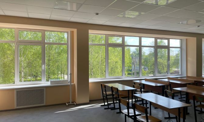 Директора школы в Тульской области накажут за окна без жалюзи и москитной сетки