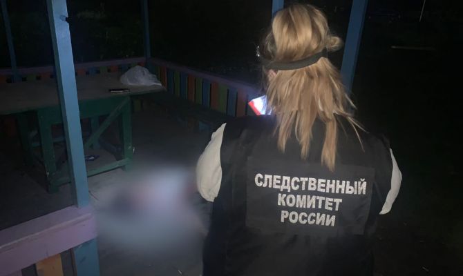 Житель Донского зарезал бывшую жену во время ссоры: у нее остались трое детей