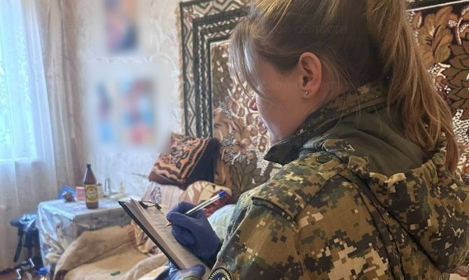 Житель Новомосковска убил знакомого ударом ножа в шею