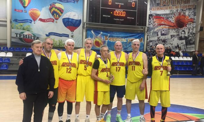 Туляки завоевали бронзу на международном турнире по баскетболу среди ветеранов