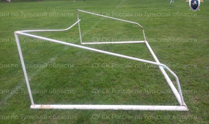 В Куркино футбольные ворота упали на 10-летнюю девочку