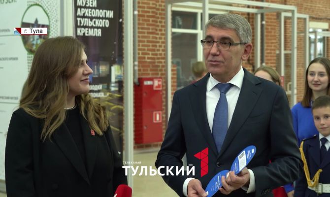 Губернатор Дмитрий Миляев стал новогодним волшебником для маленьких туляков