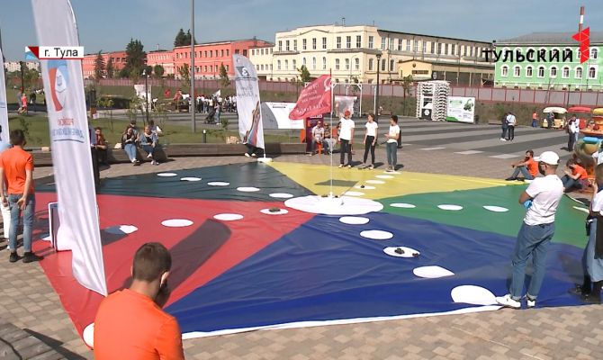 Урок истории на Казанской набережной: тульские школьники прошли «Путь к Победе»