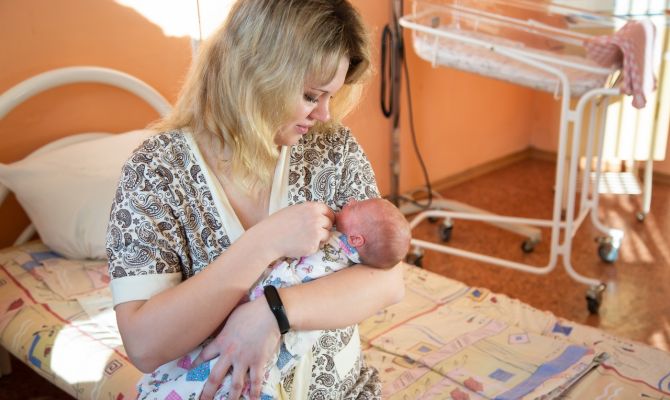 С 2022 года пособия по беременности в России будут начислять автоматически