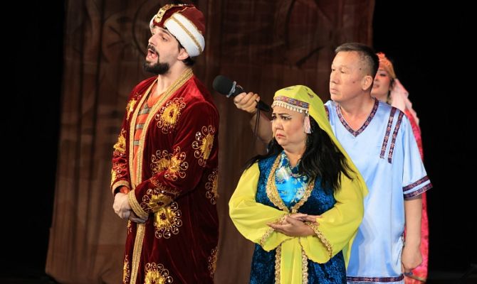 В Туле стартовали "Большие гастроли" Молодёжного театра Узбекистана