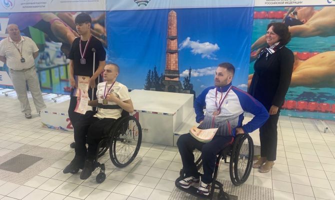Спортсмены из тульского "Центра адаптивного спорта" привезли медали с чемпионата России по плаванию
