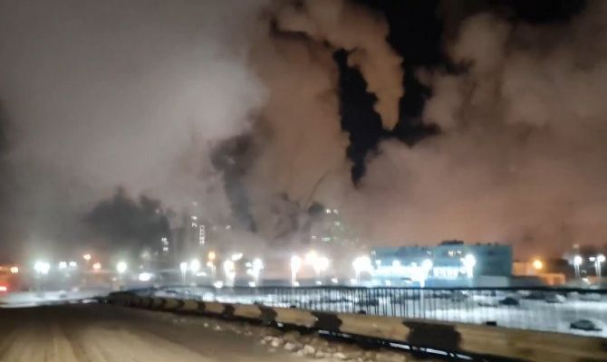 Жители Новомосковска сняли на видео пейзаж словно из фильма-катастрофы