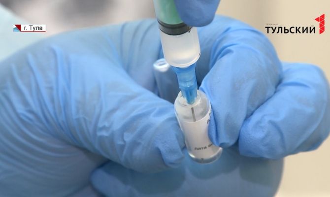 В России первую партию вакцины от коронавируса выпустят в течение двух недель