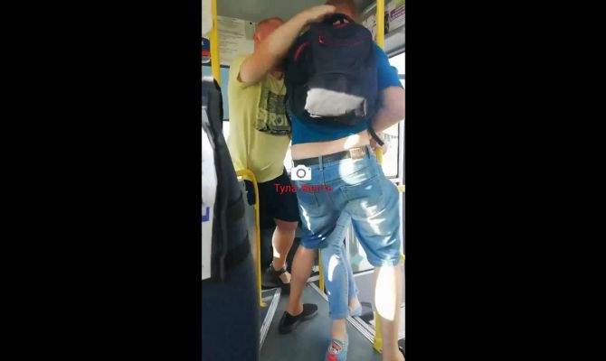 В Туле конфликт между пассажиром и водителем напугал детей