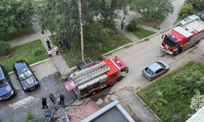 Названа причина пожара в доме на Красноармейском проспекте