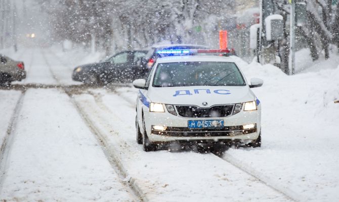 Под Белевом поймали девушку на "Шевроле" с купленными правами