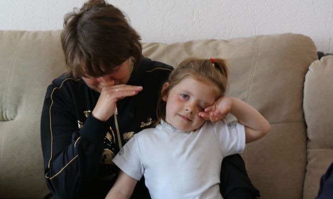 "Русские солдаты телами накрыли моих детей": беженцы из Украины поделились своими историями