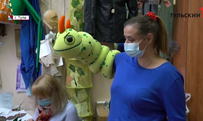 Тульский театр кукол готовится к премьере спектакля по сказке Виталия Бианки «Муравьишка»