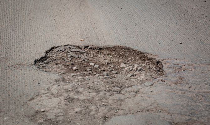 5 дворов и 2 дороги отремонтировали в Дубенском районе в 2025 году