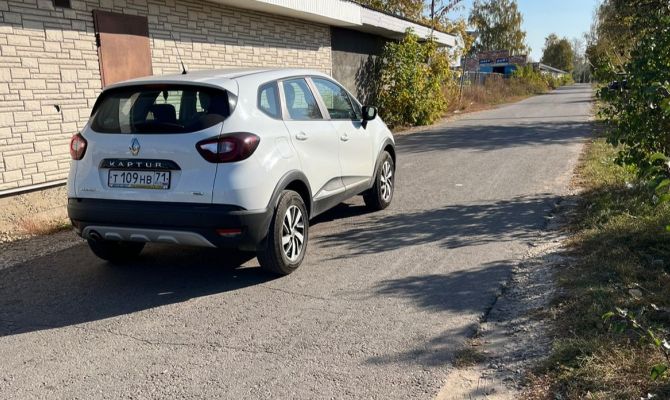 В Ясногорске 16-летний подросток попал под колеса "Рено"